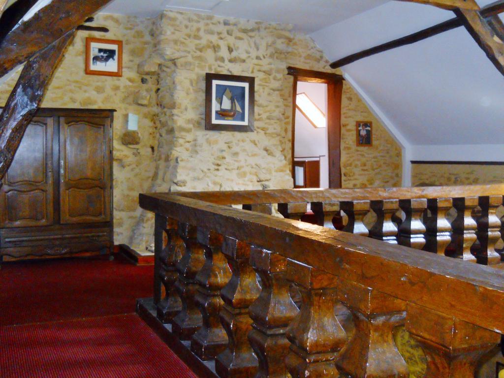 Le Jaonnet Bed & Breakfast Nabirat Exterior photo
